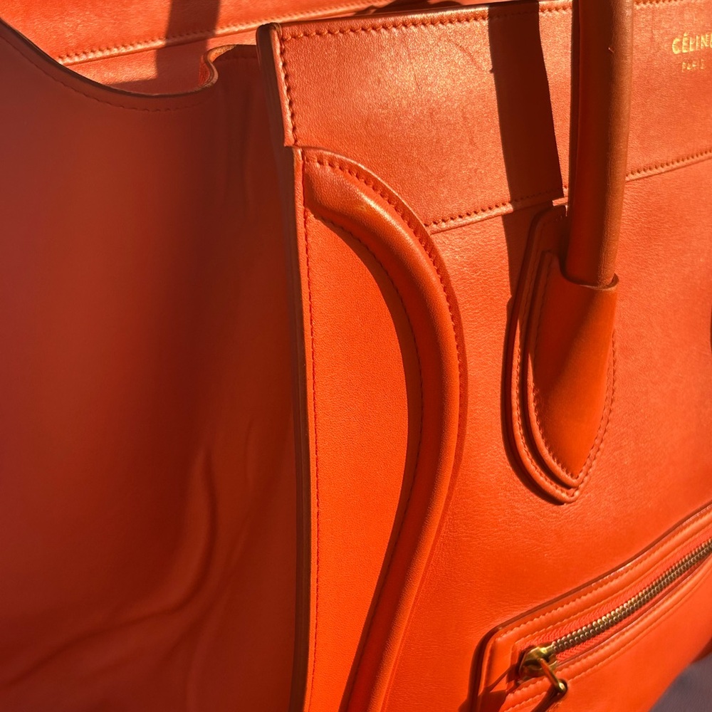 CELINE🔥🔥🔥 STUNNING Orange Tote Like a piece of Sculpture - Picture 7 of 12